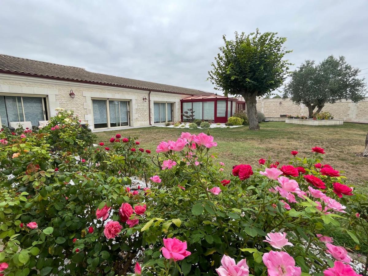 Domaine Du Clos Pallacien Paille Exterior photo